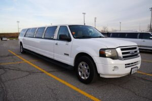 Cost to Rent a Limousine in Toronto